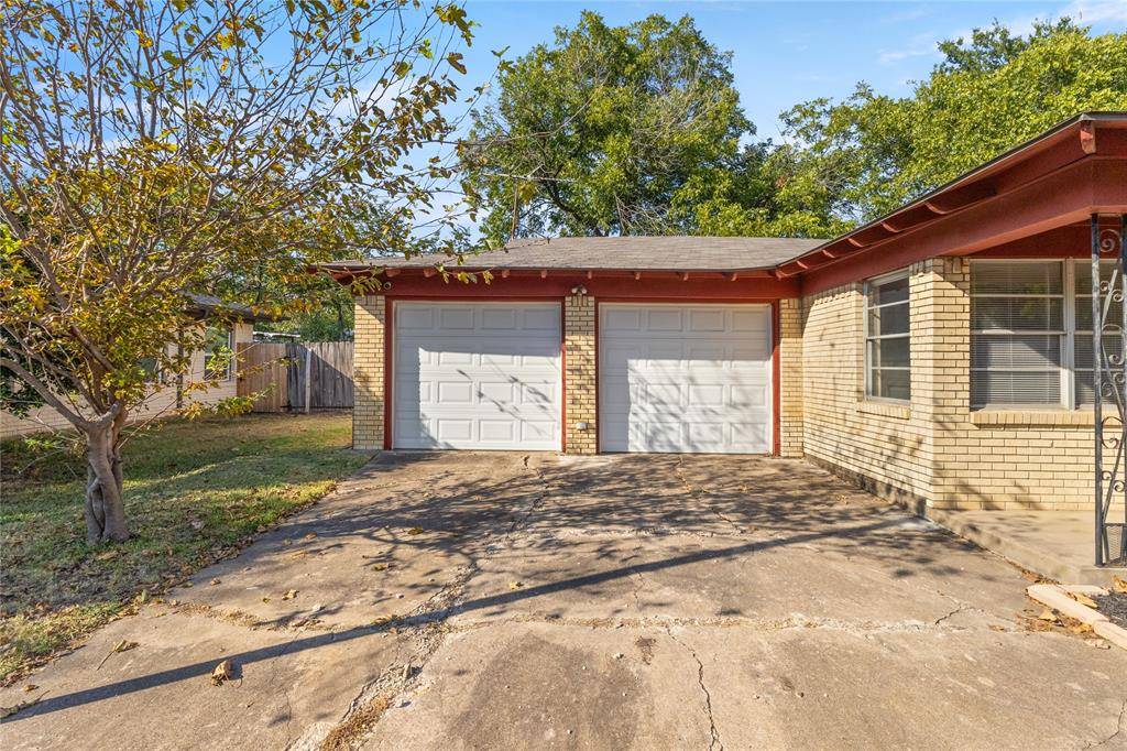 Haltom City, TX 76117,5005 Roxie Street