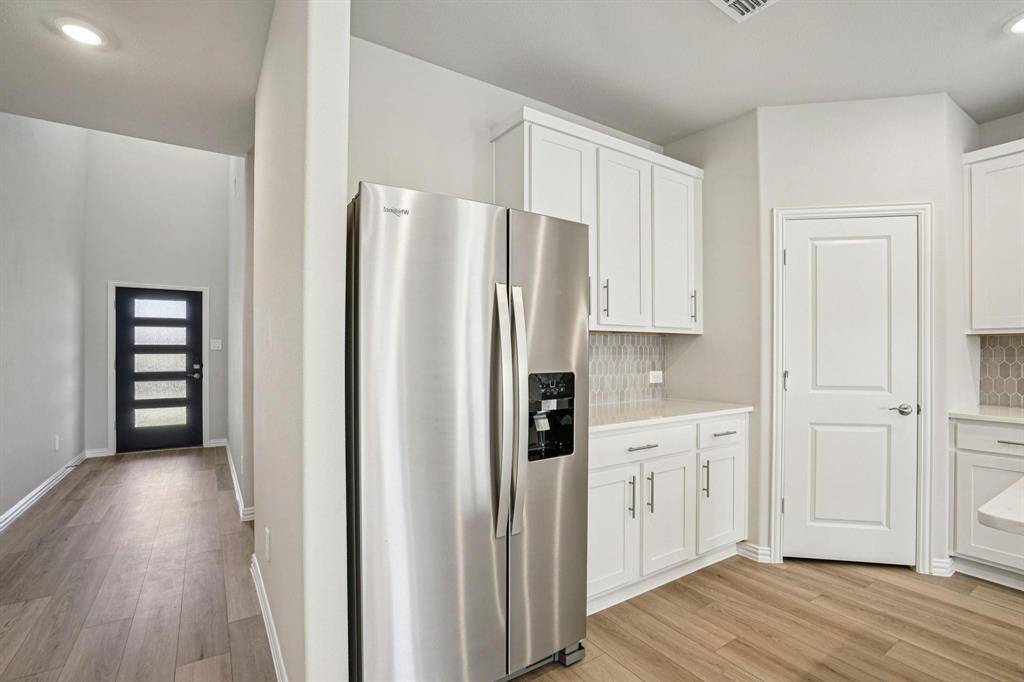 Mckinney, TX 75069,504 Midnight Oak Drive