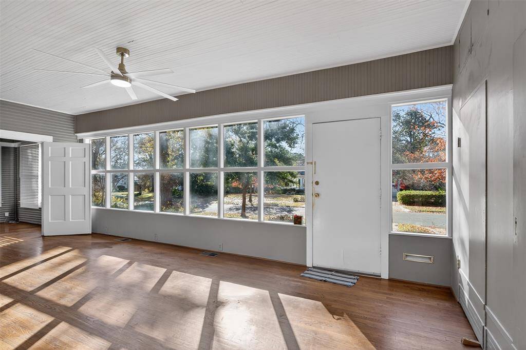 Shreveport, LA 71106,918 Delaware Street