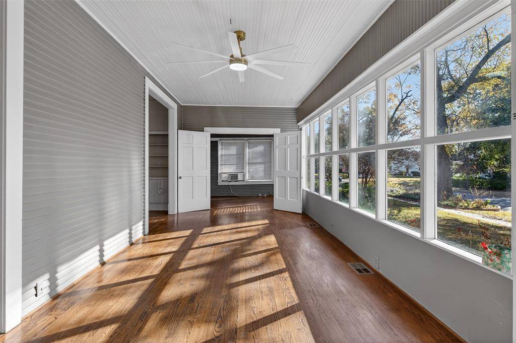 Shreveport, LA 71106,918 Delaware Street