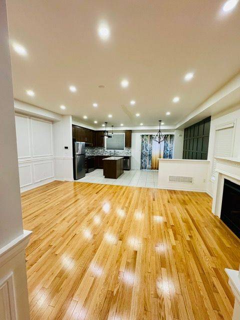 Brampton, ON L7A 4S1,132 Agava ST