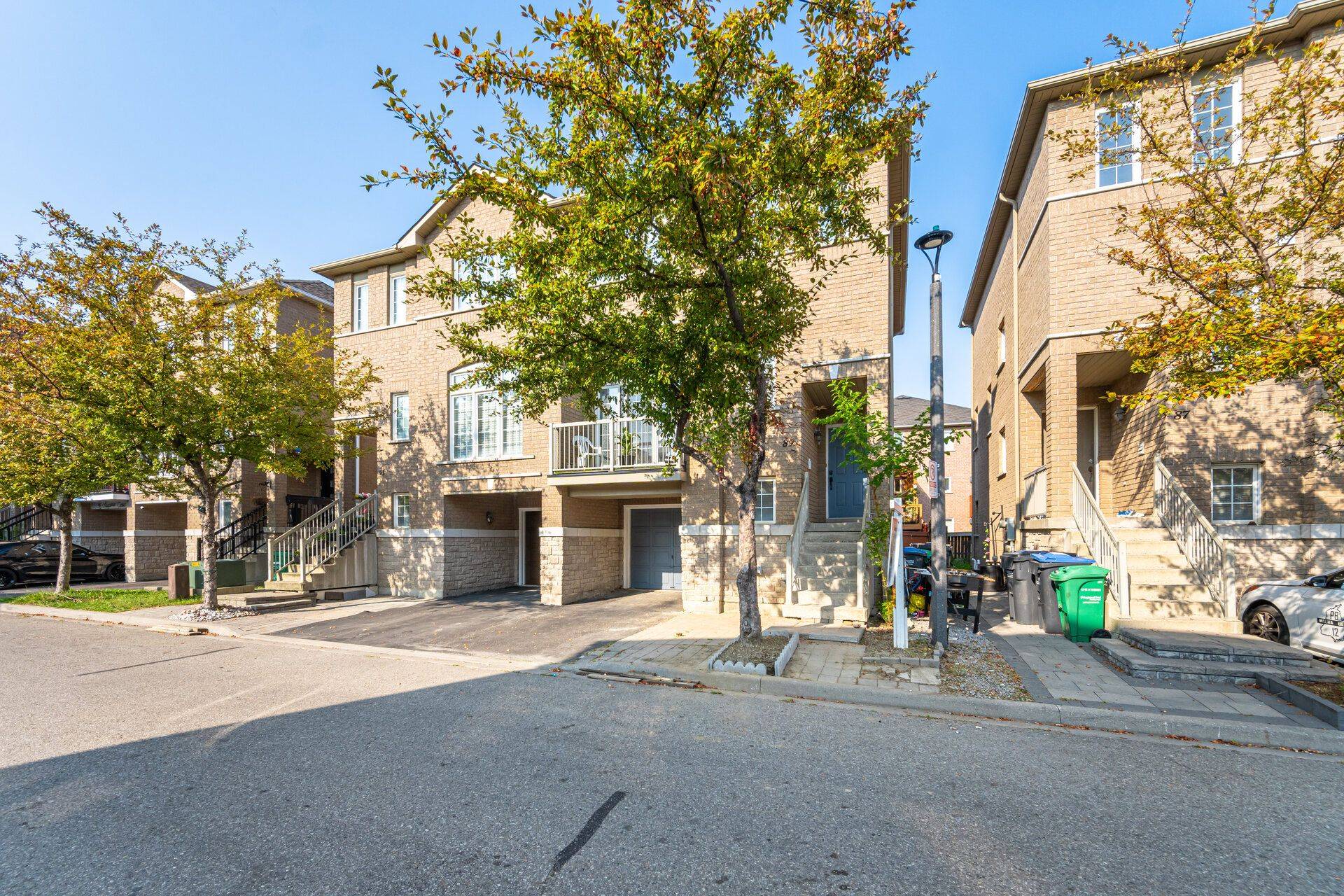 Mississauga, ON L5W 1Y8,7155 Magistrate TER #89