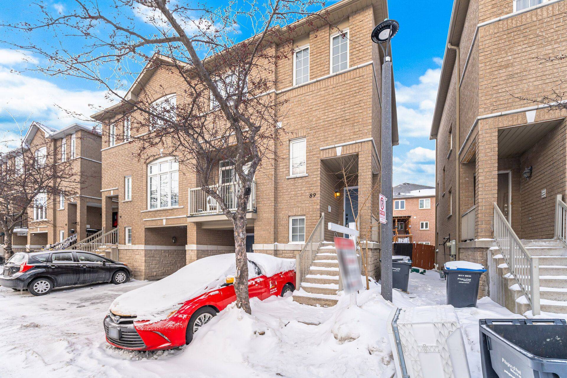 Mississauga, ON L5W 1Y8,7155 Magistrate TER #89