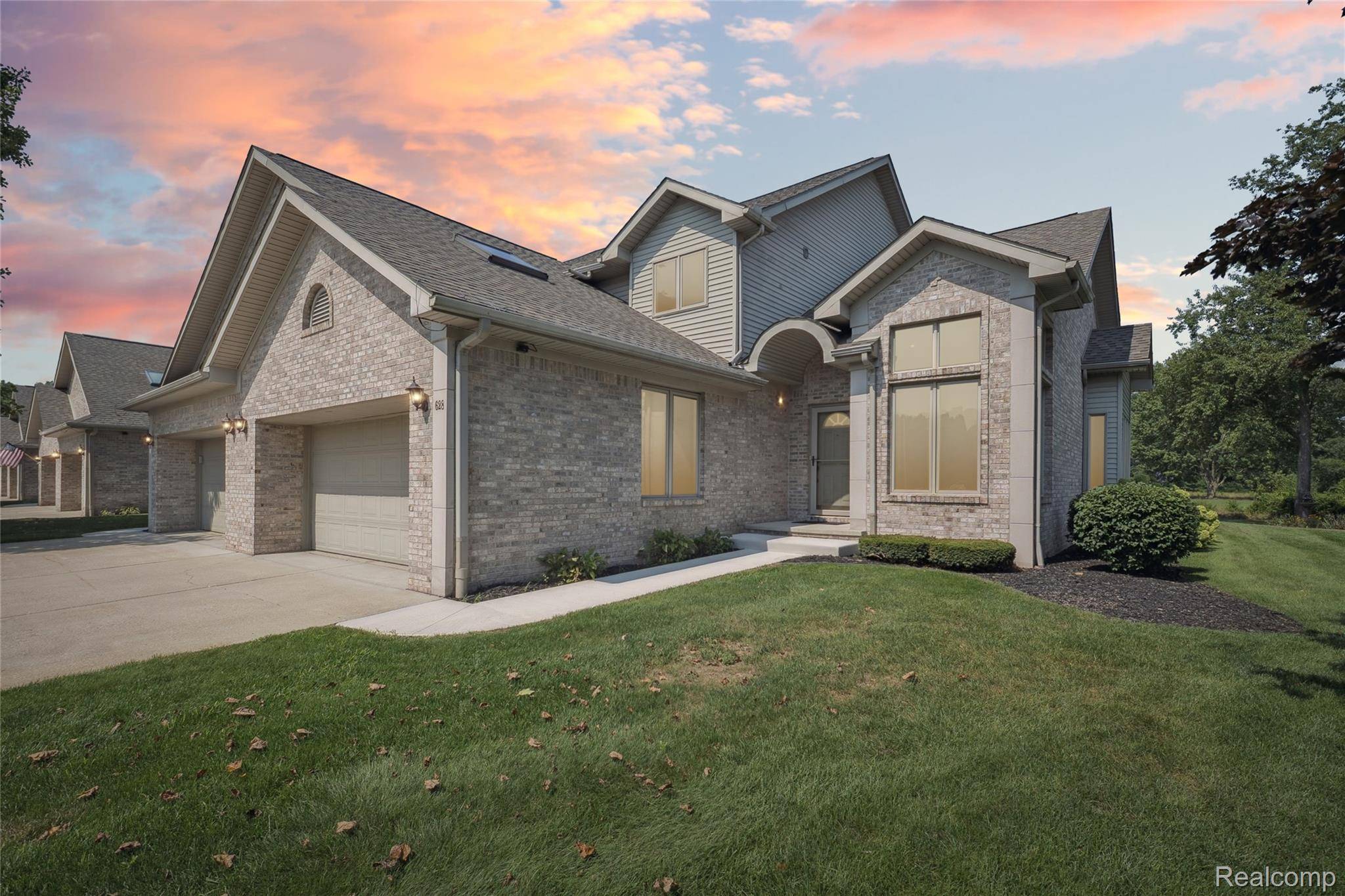 Howell, MI 48843,628 Olde Ivy LN