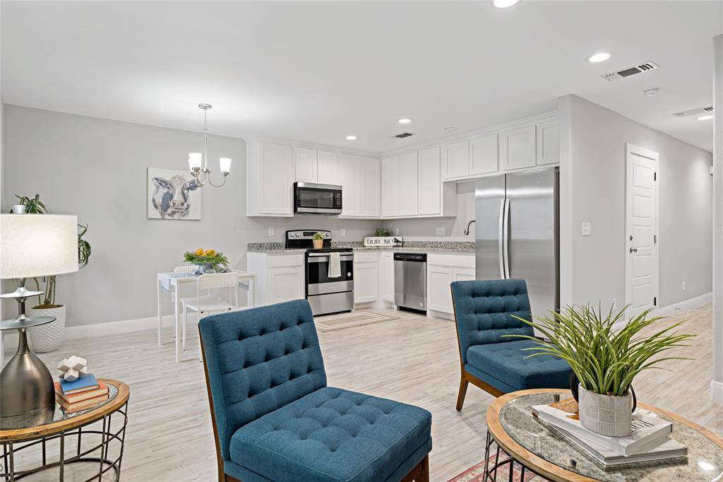 Denison, TX 75020,526 W Elm Street