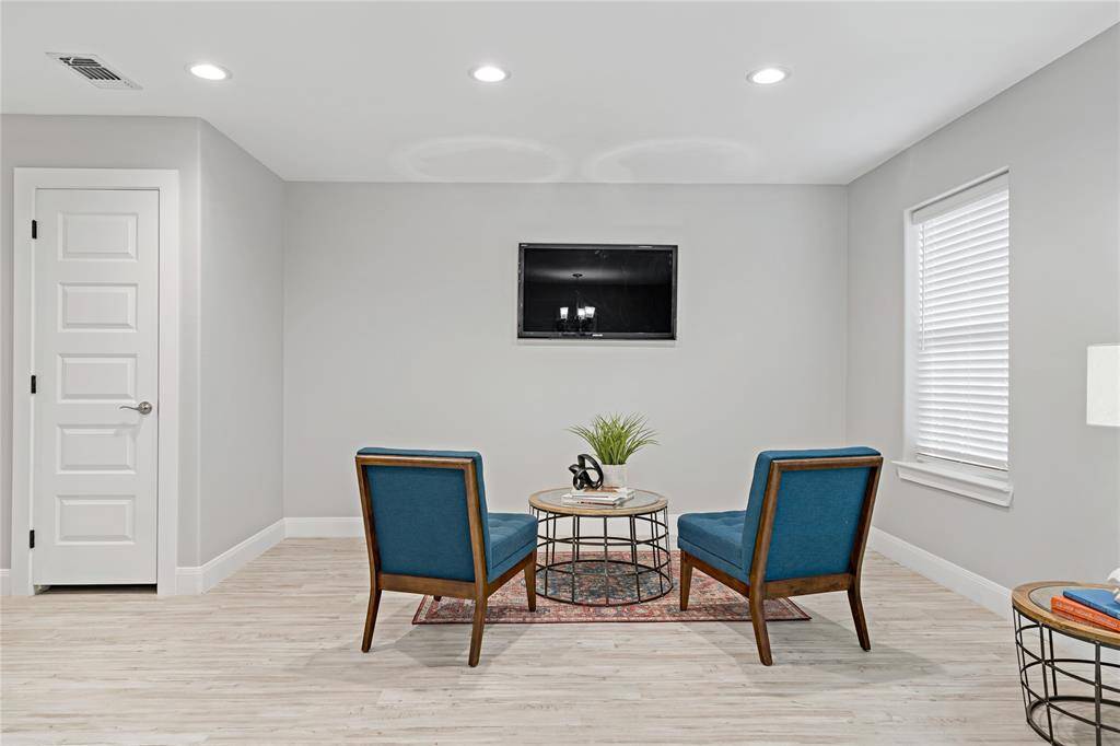 Denison, TX 75020,526 W Elm Street