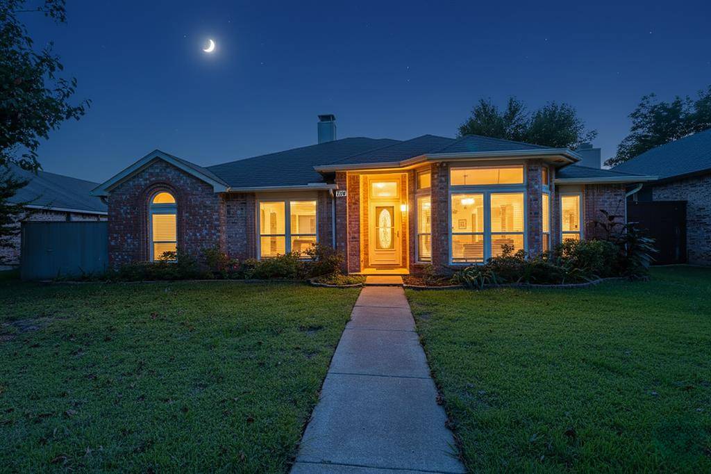 Garland, TX 75043,7114 Lo Chalmers Lane