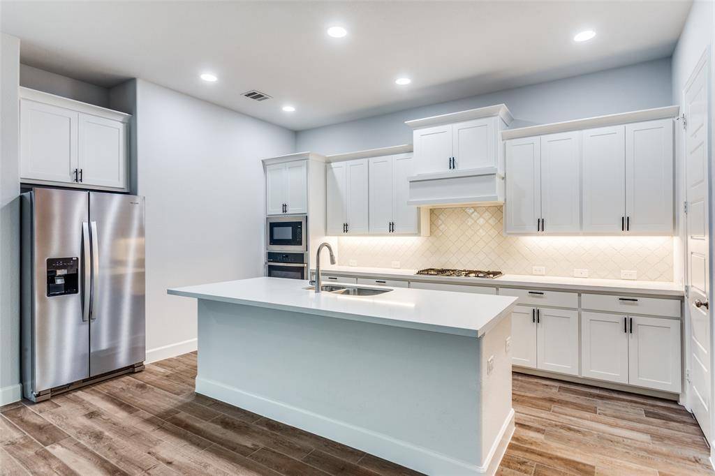 Fort Worth, TX 76008,2121 Eastus Lane