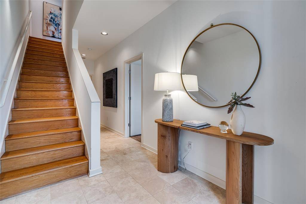 Dallas, TX 75204,4100 Travis Street #6