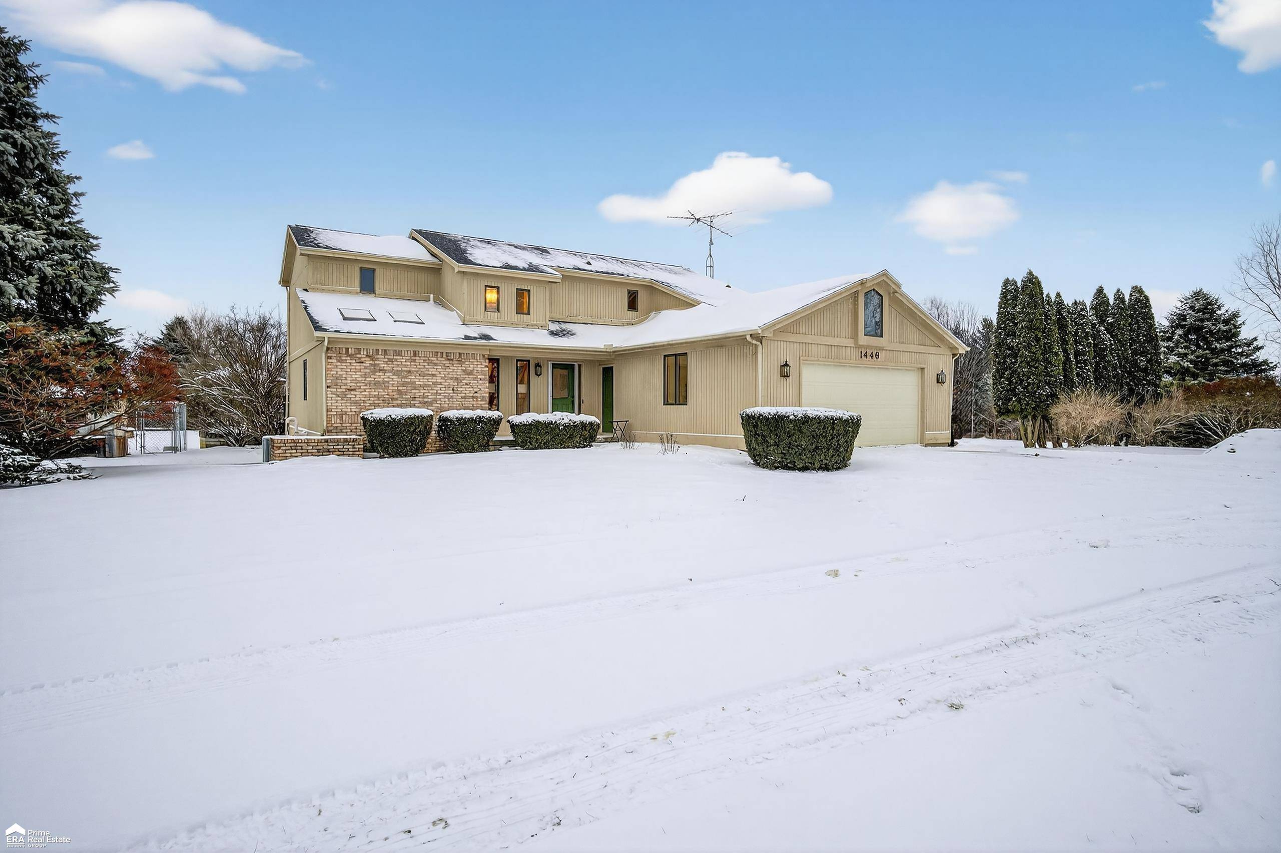 Flushing, MI 48433,1446 Van Vleet RD