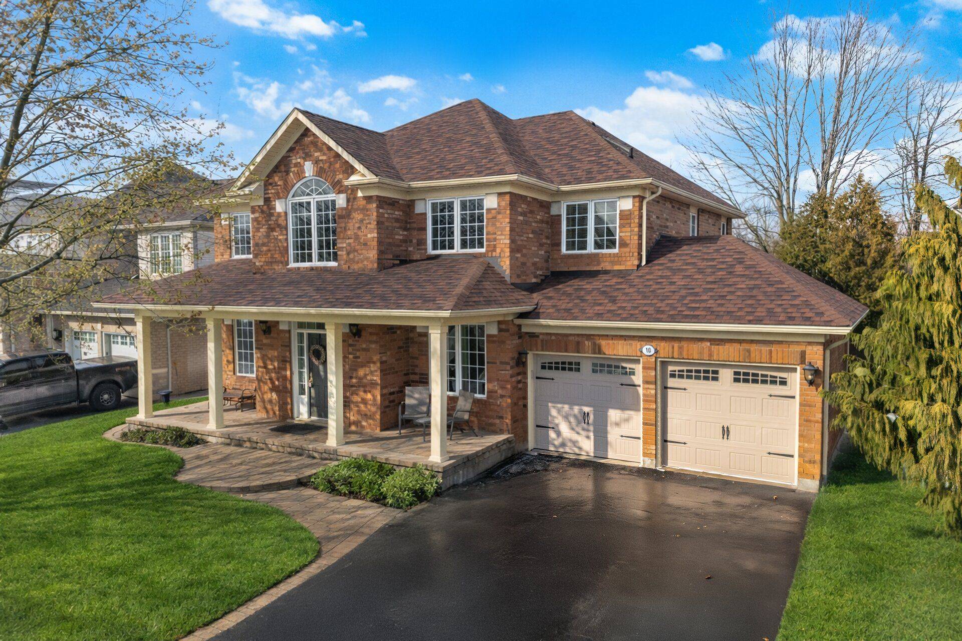 Brampton, ON L6P 1A5,16 Maltby CT