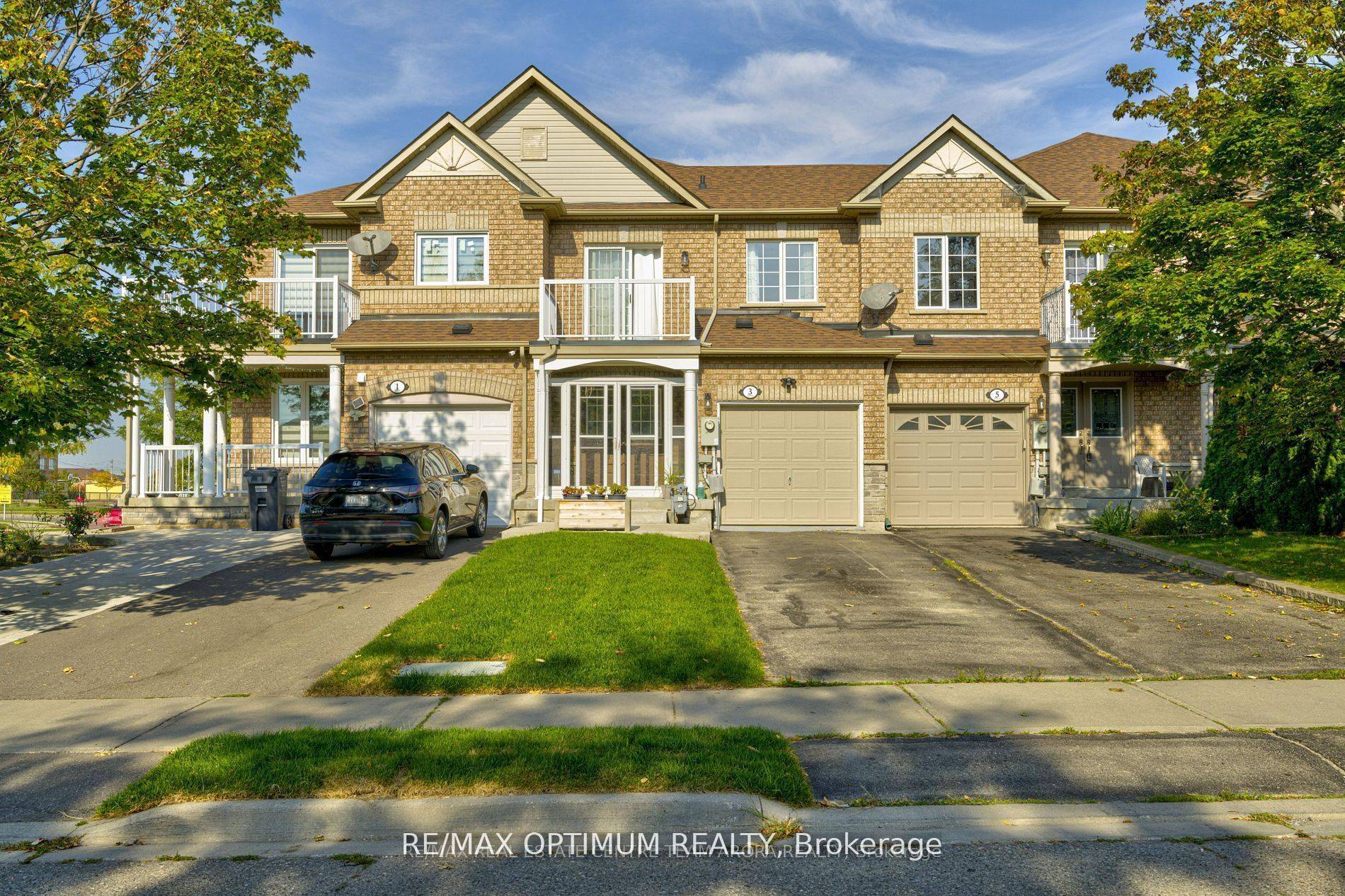 Brampton, ON L6R 2T2,3 Checkerberry CRES