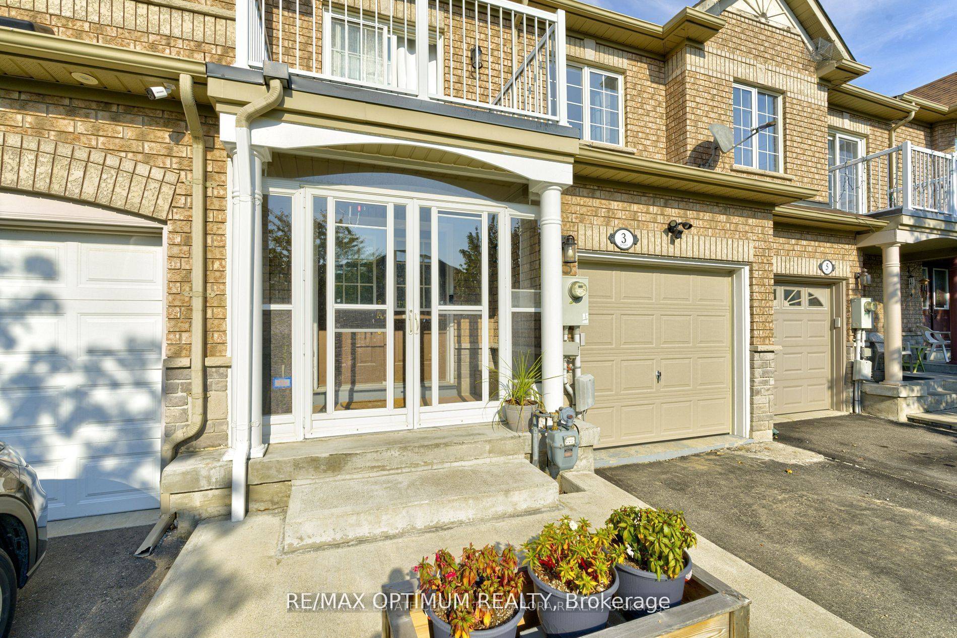 Brampton, ON L6R 2T2,3 Checkerberry CRES