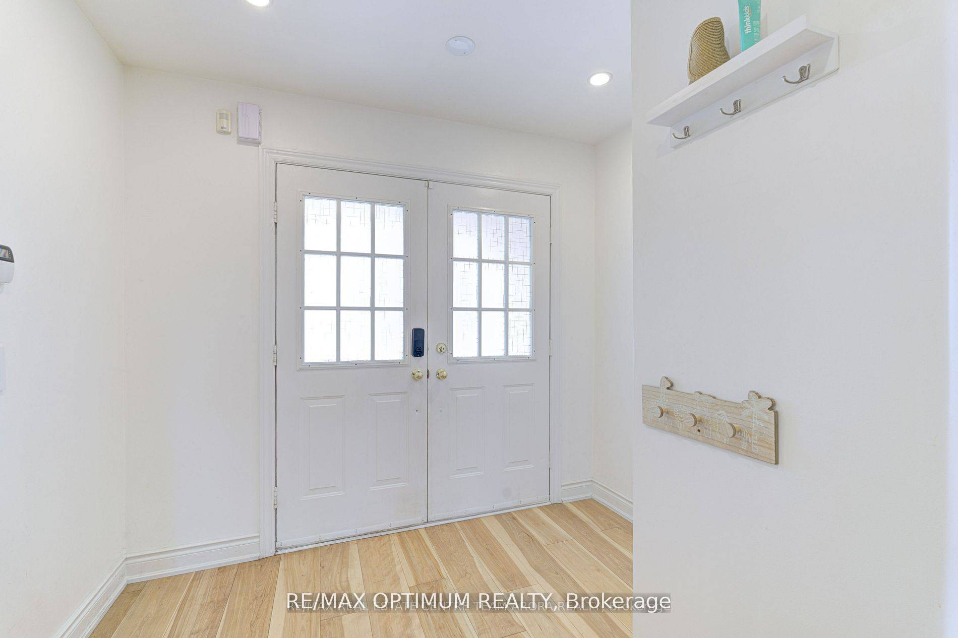 Brampton, ON L6R 2T2,3 Checkerberry CRES