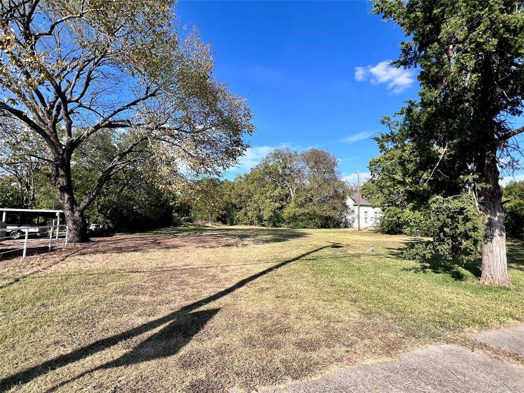 Ladonia, TX 75449,213 Paris Street