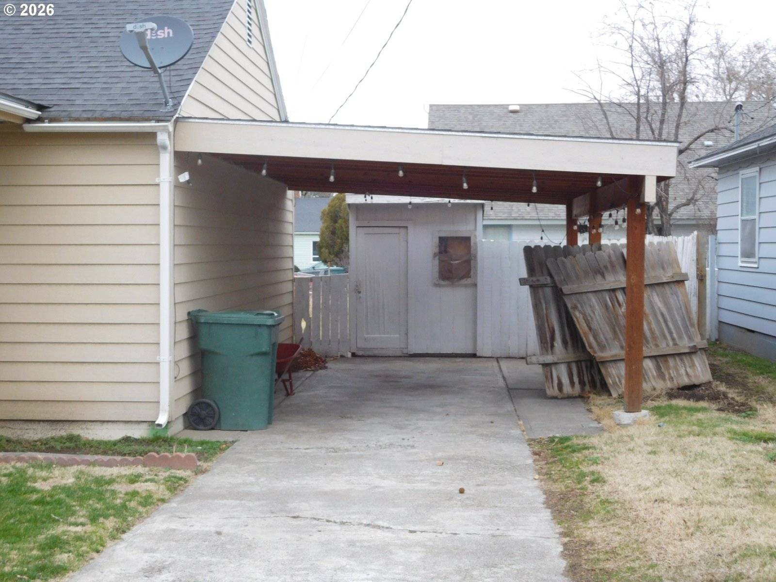 Milton Freewater, OR 97862,214 NW 5TH AVE