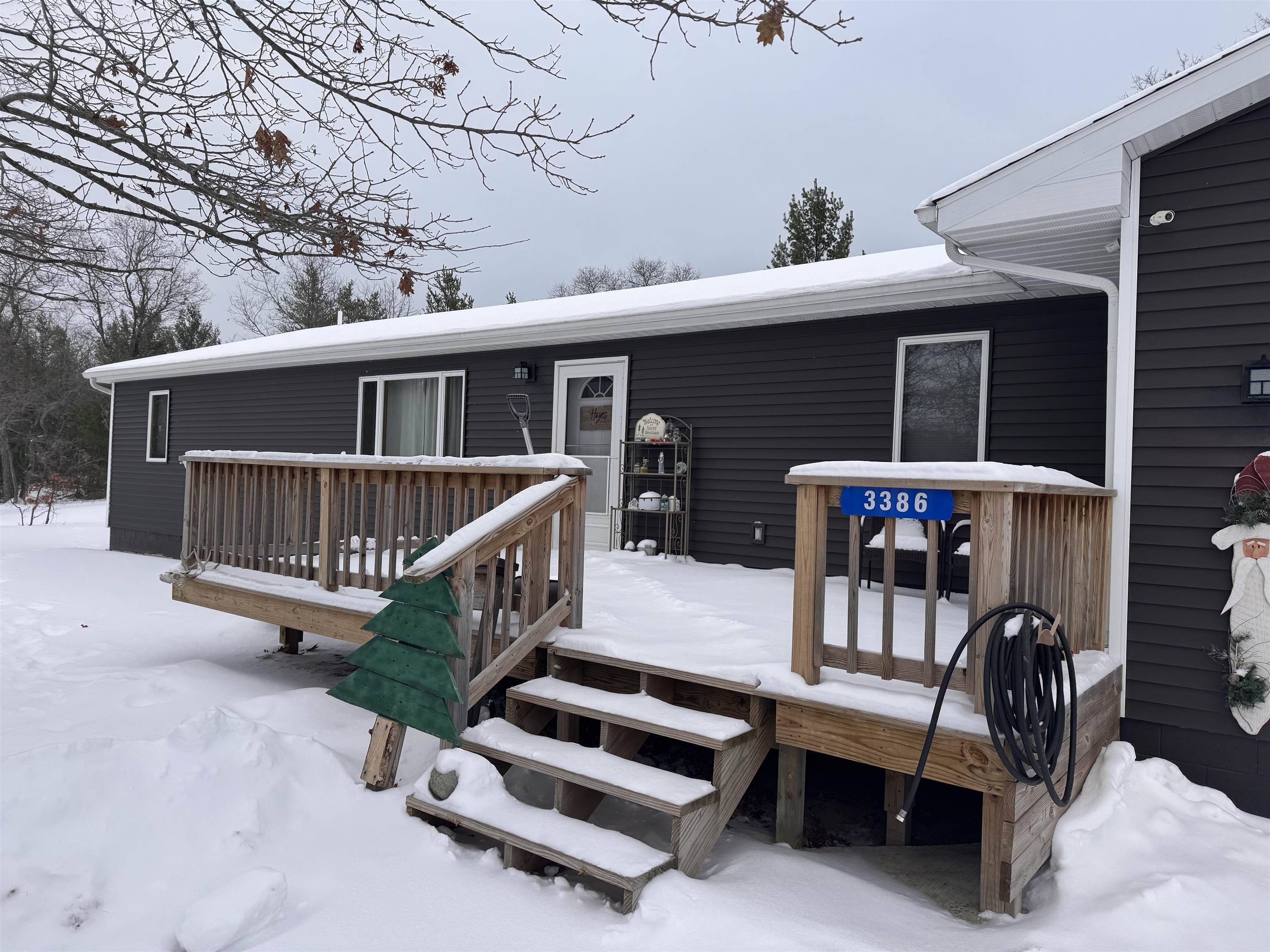 East Tawas, MI 48730,3386 George