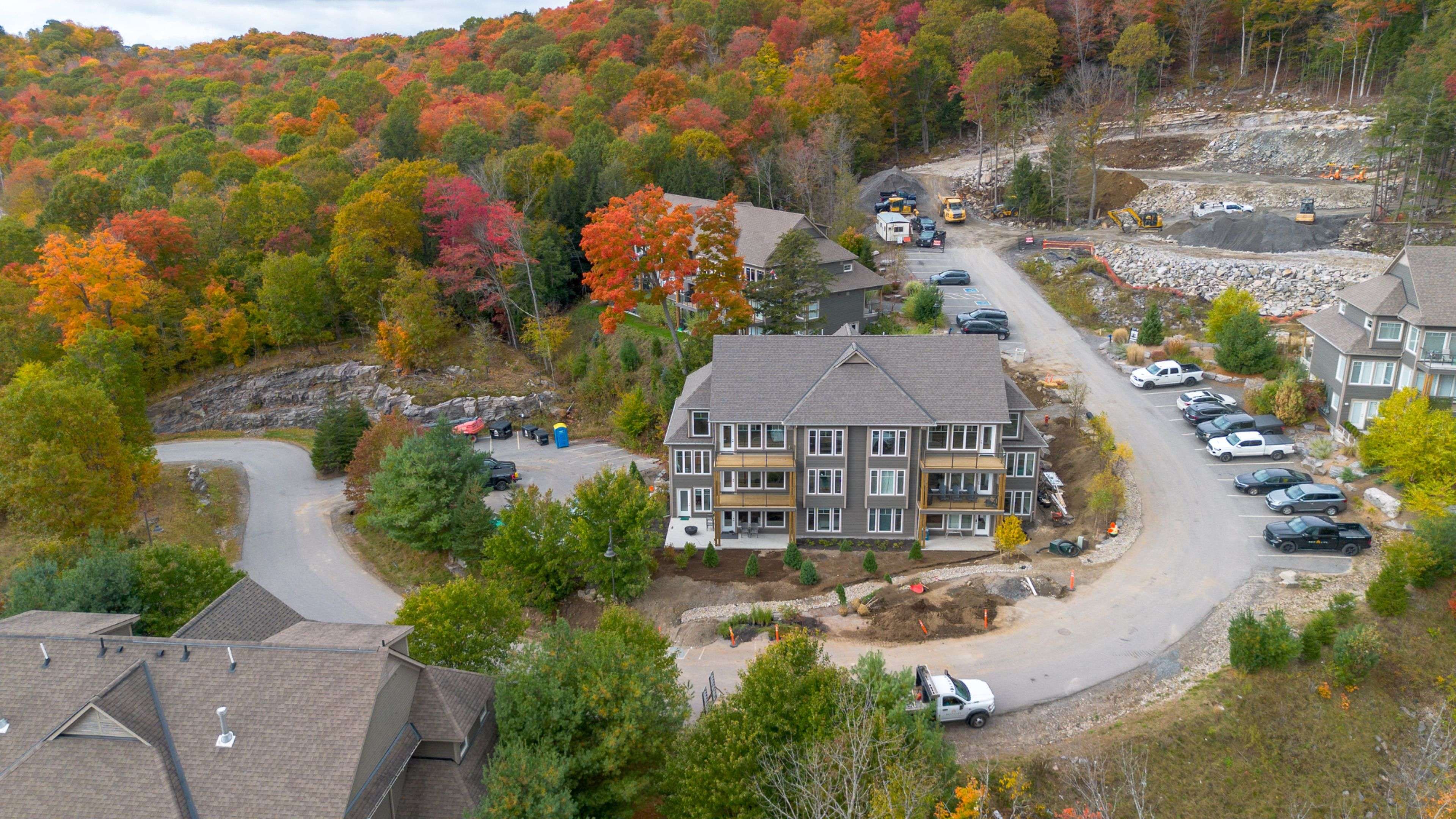 Huntsville, ON P1H 0B8,2 Tree Tops LN #102