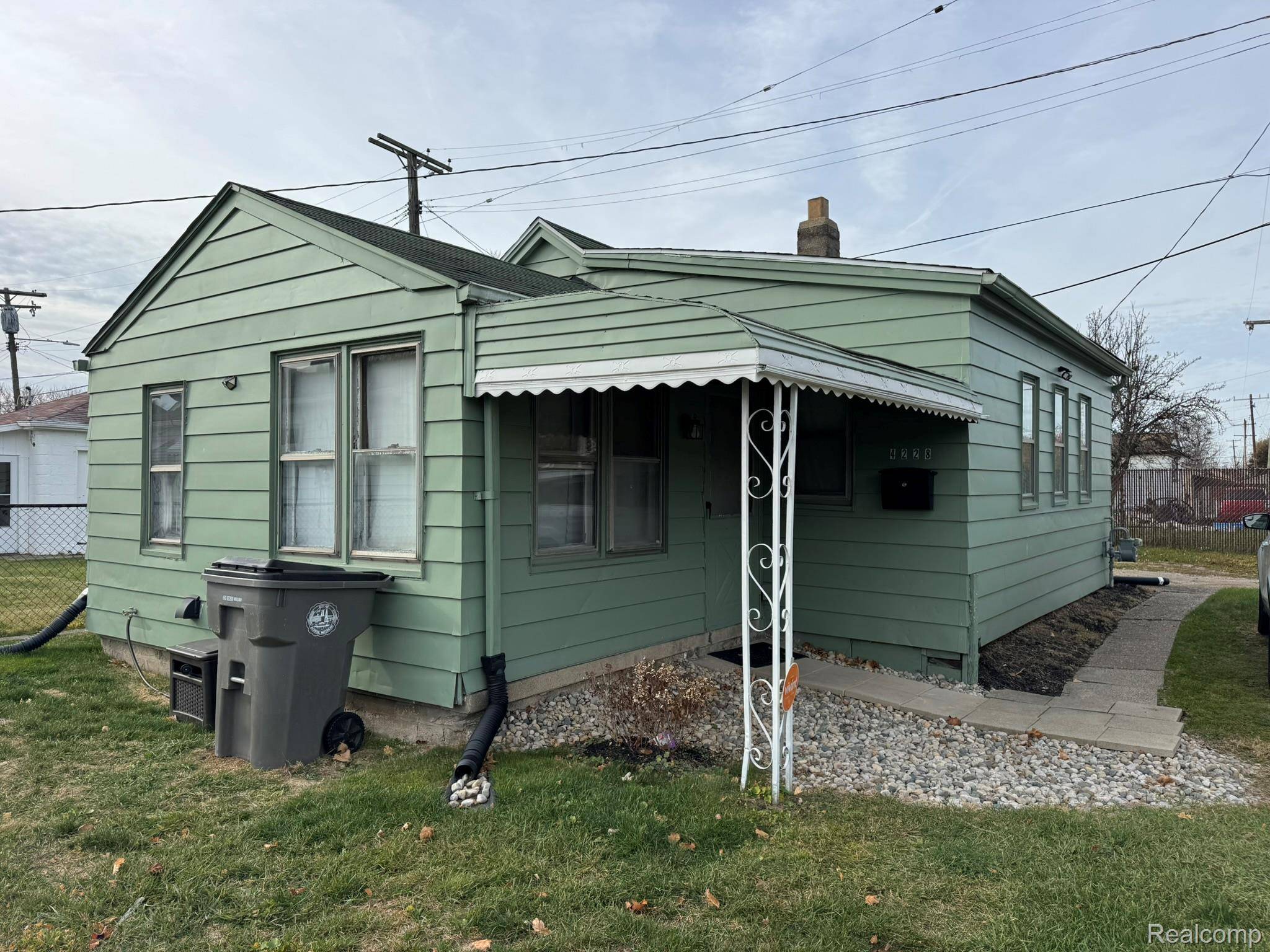 Ecorse, MI 48229,4228 9th ST