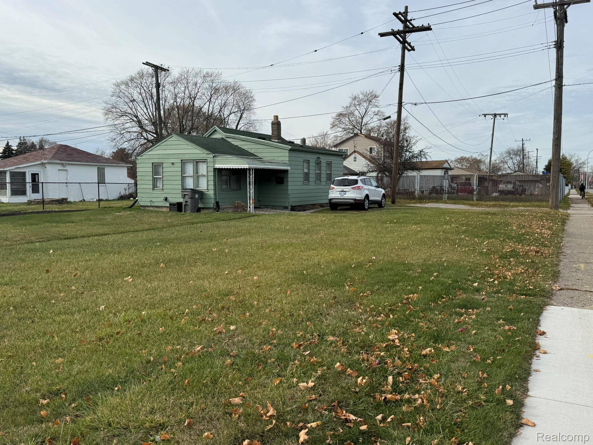 Ecorse, MI 48229,4228 9th ST