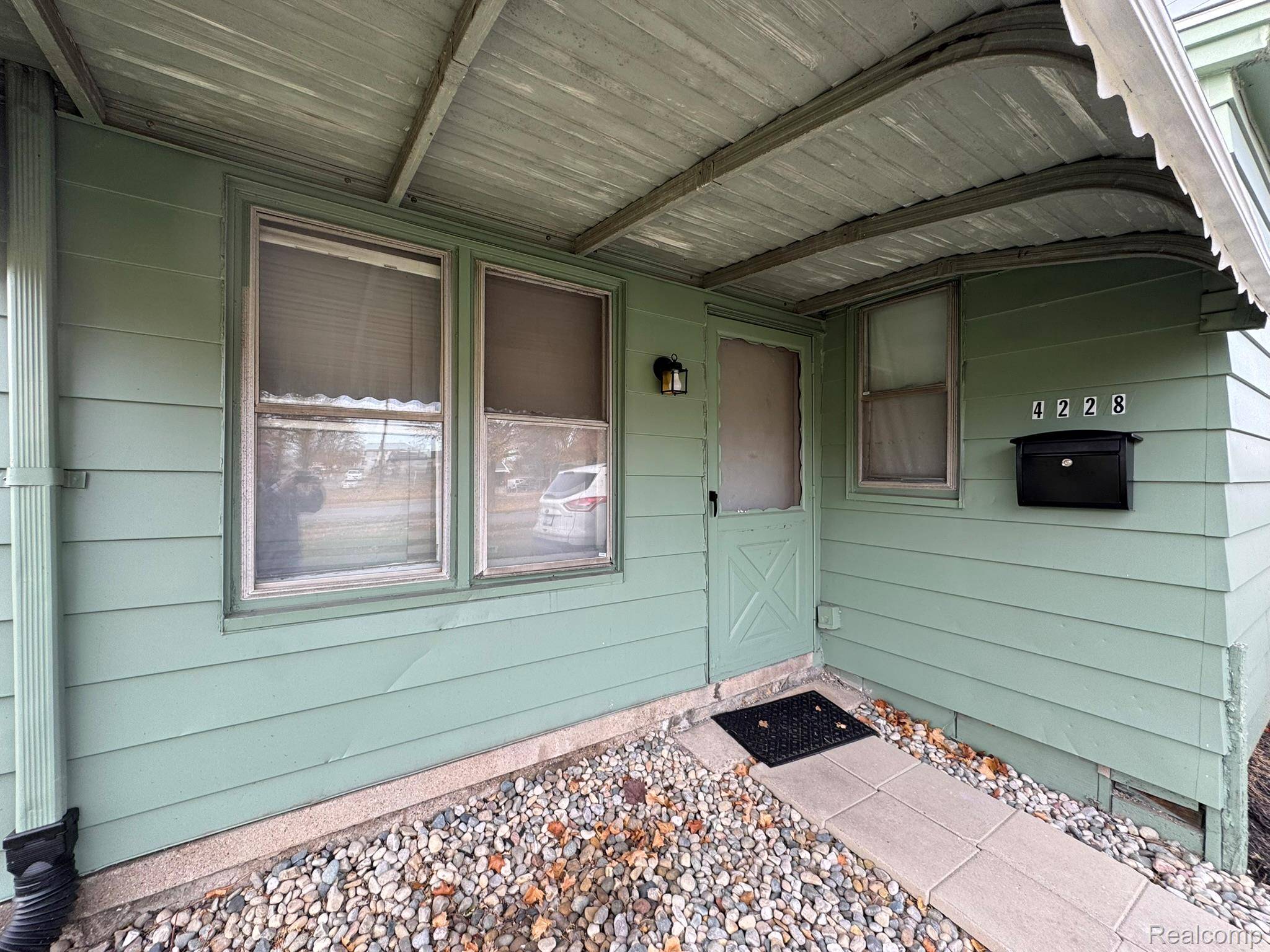 Ecorse, MI 48229,4228 9th ST