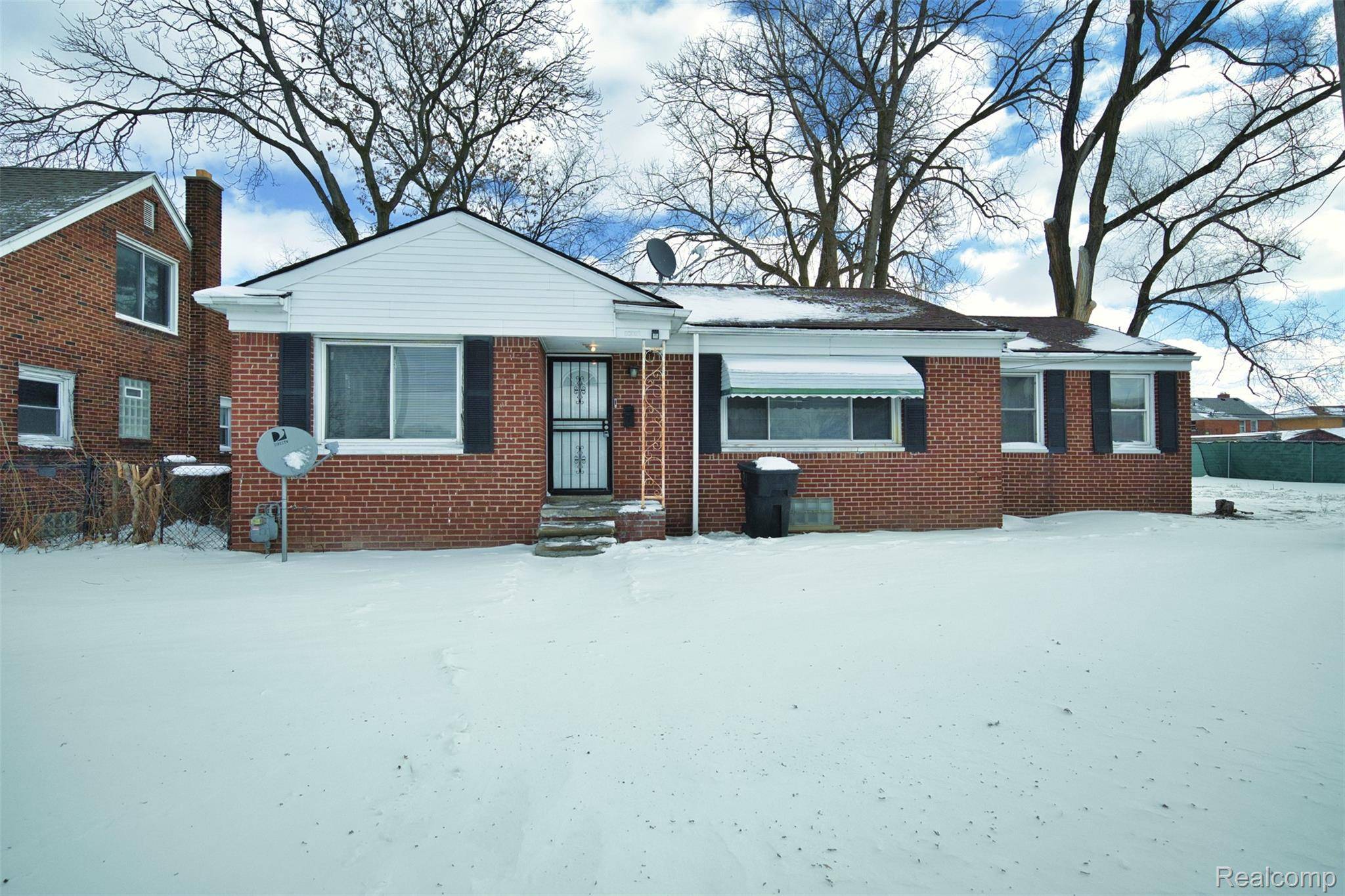 Detroit, MI 48235,18110 SNOWDEN ST