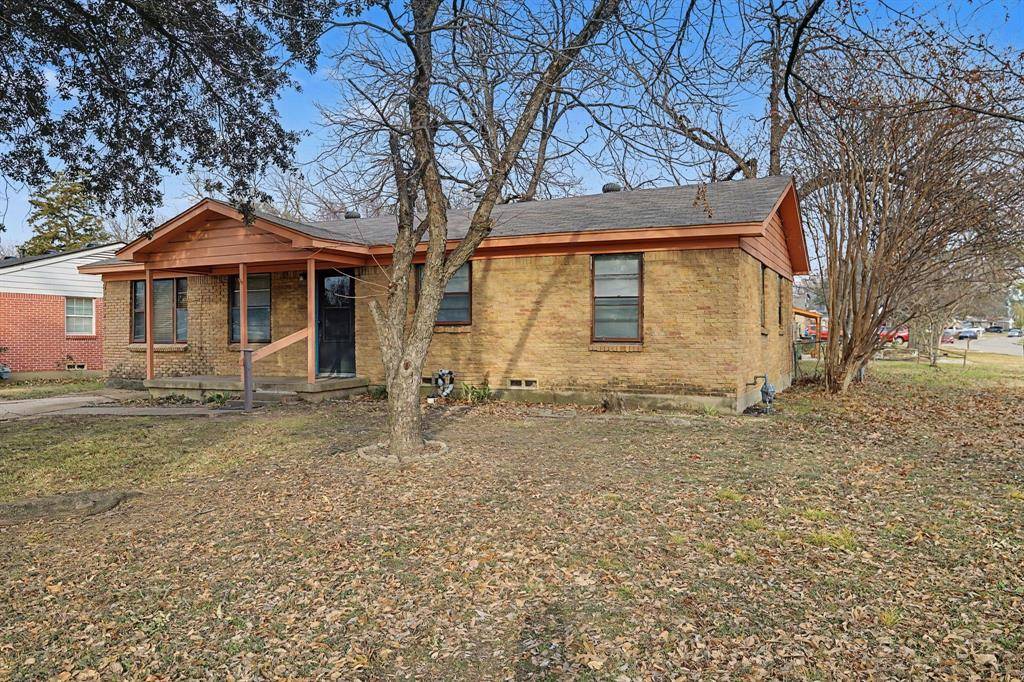 Arlington, TX 76010,1921 Meadow Lane