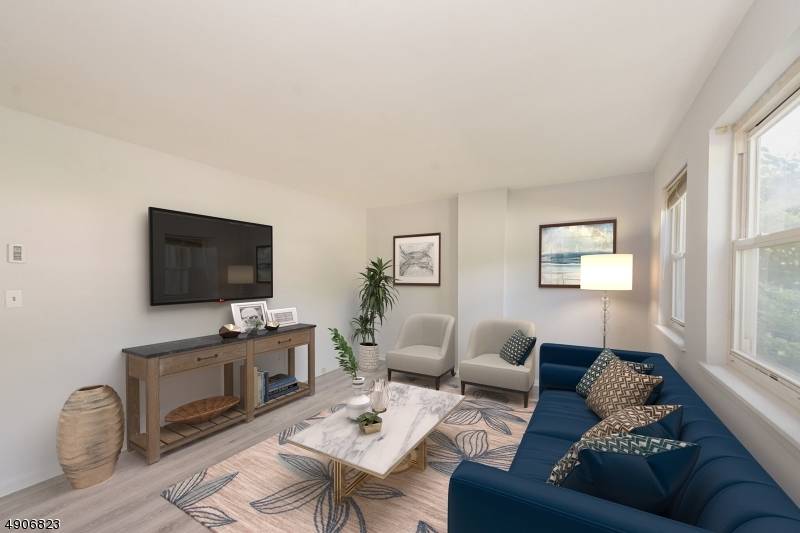 Hamburg Boro, NJ 07419,62 King Cole Rd #8A