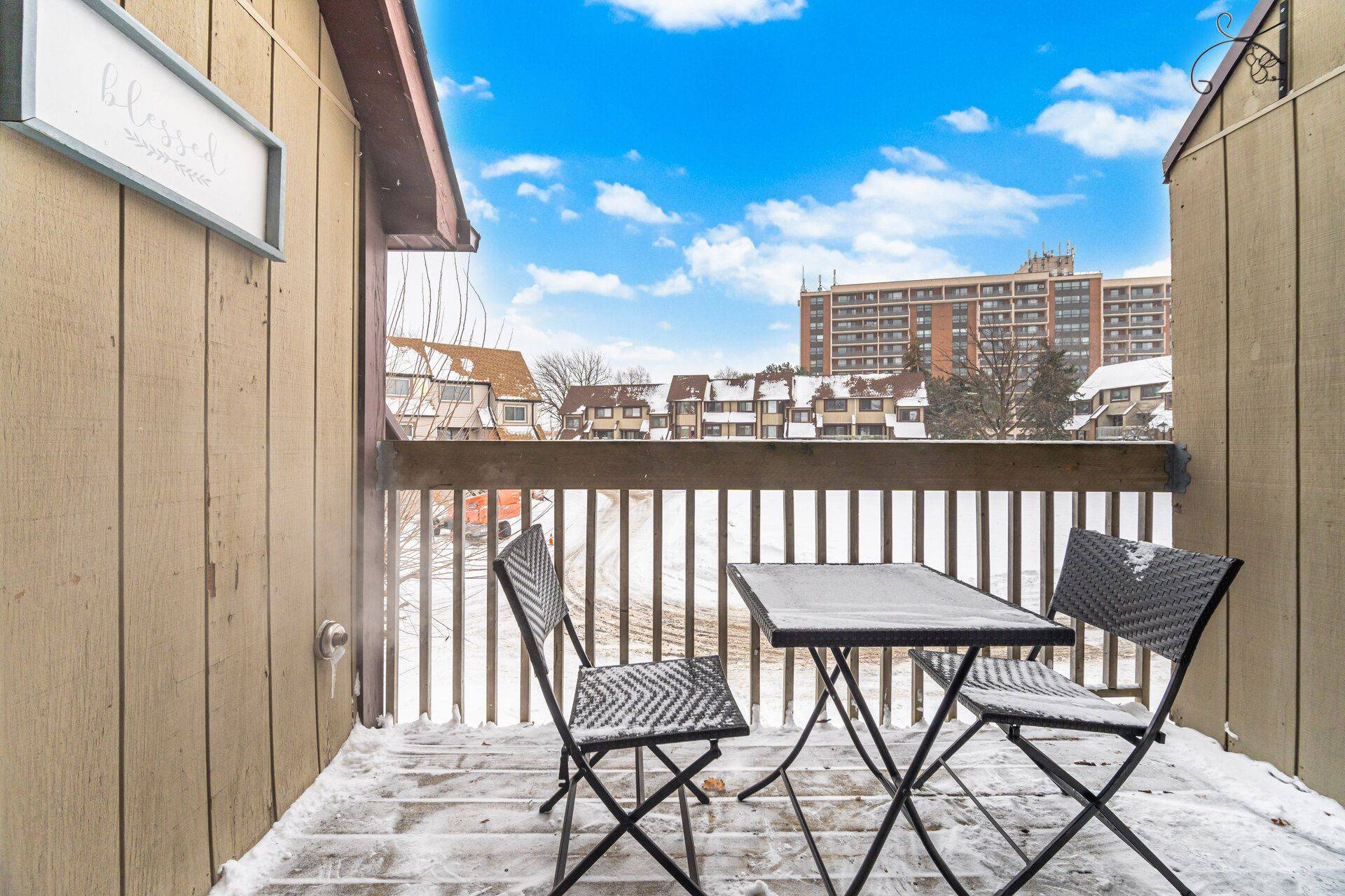 Mississauga, ON L5N 2L1,6780 Formentera AVE #19