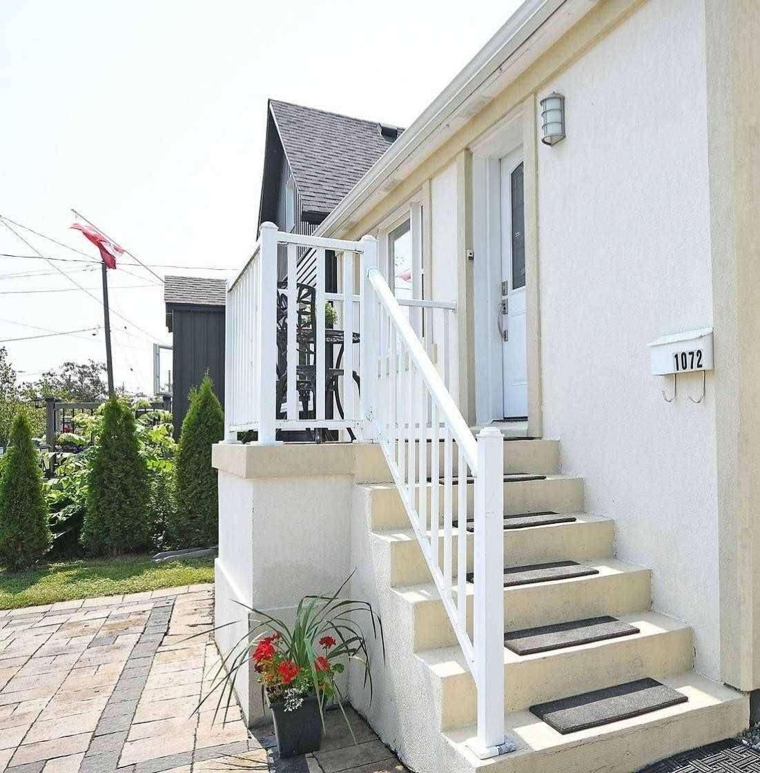 Mississauga, ON L5E 1Z8,1072 Alexandra AVE #Upper