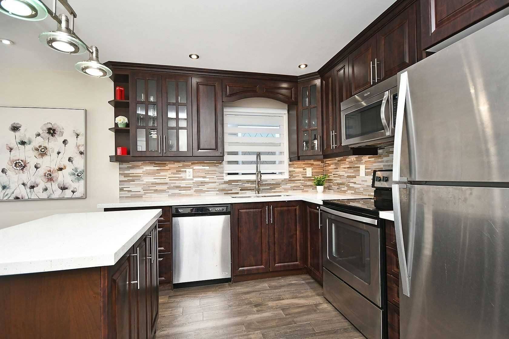 Mississauga, ON L5E 1Z8,1072 Alexandra AVE #Upper