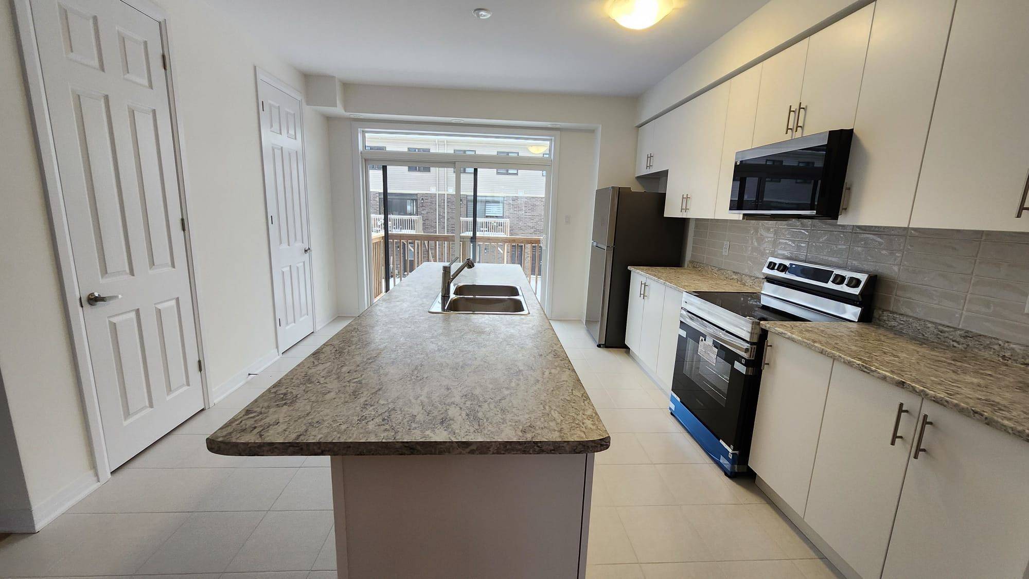 Brantford, ON N3T 0W5,3 Hine RD