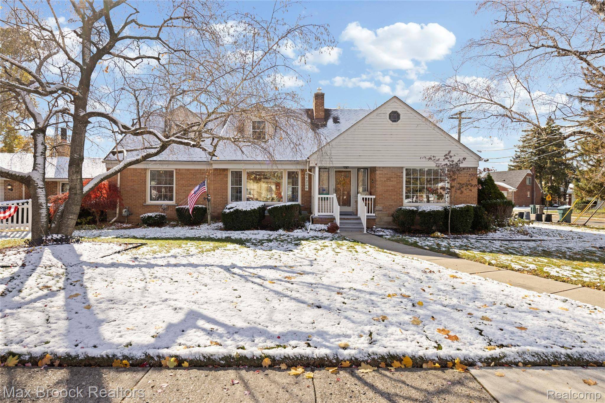 Dearborn, MI 48124,21236 OUTER DRIVE