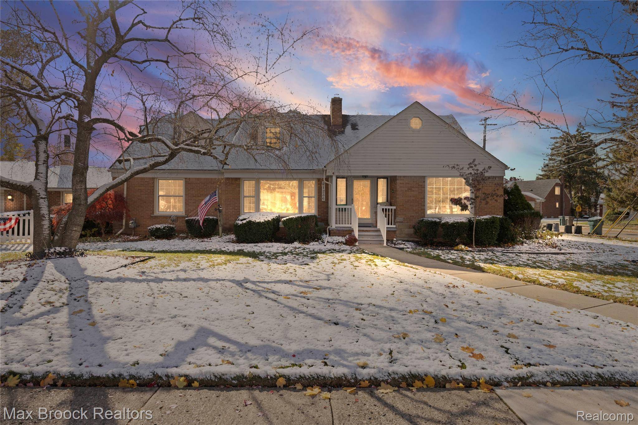 Dearborn, MI 48124,21236 OUTER DRIVE