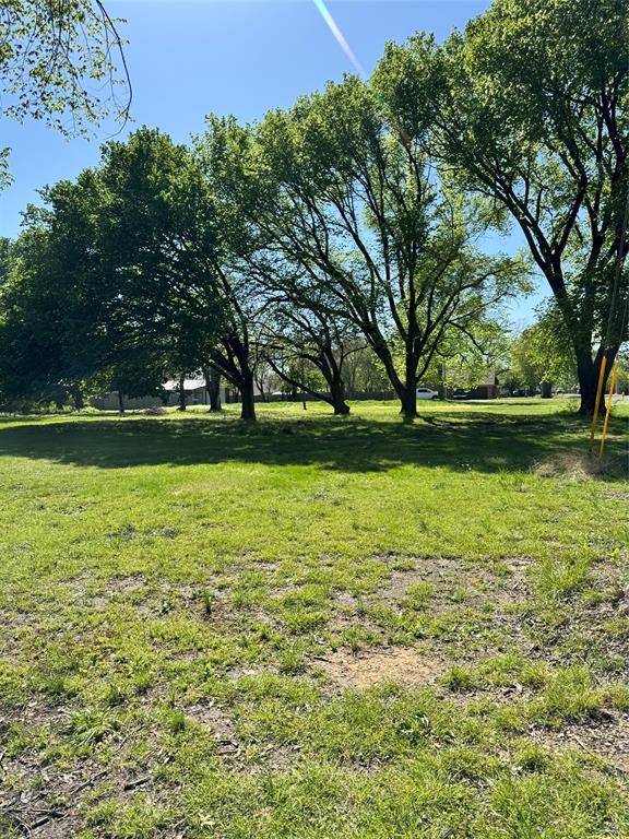 Tioga, TX 76271,1202 Sherman Street