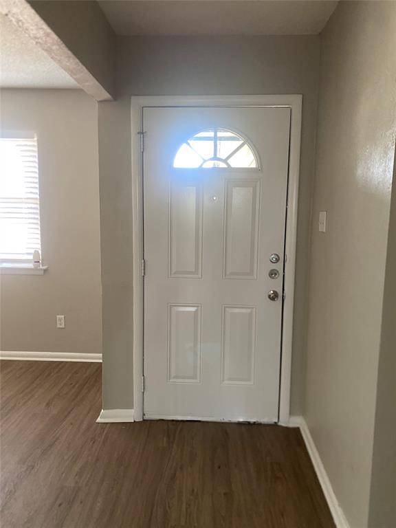 Dallas, TX 75216,4927 Eastgate Circle