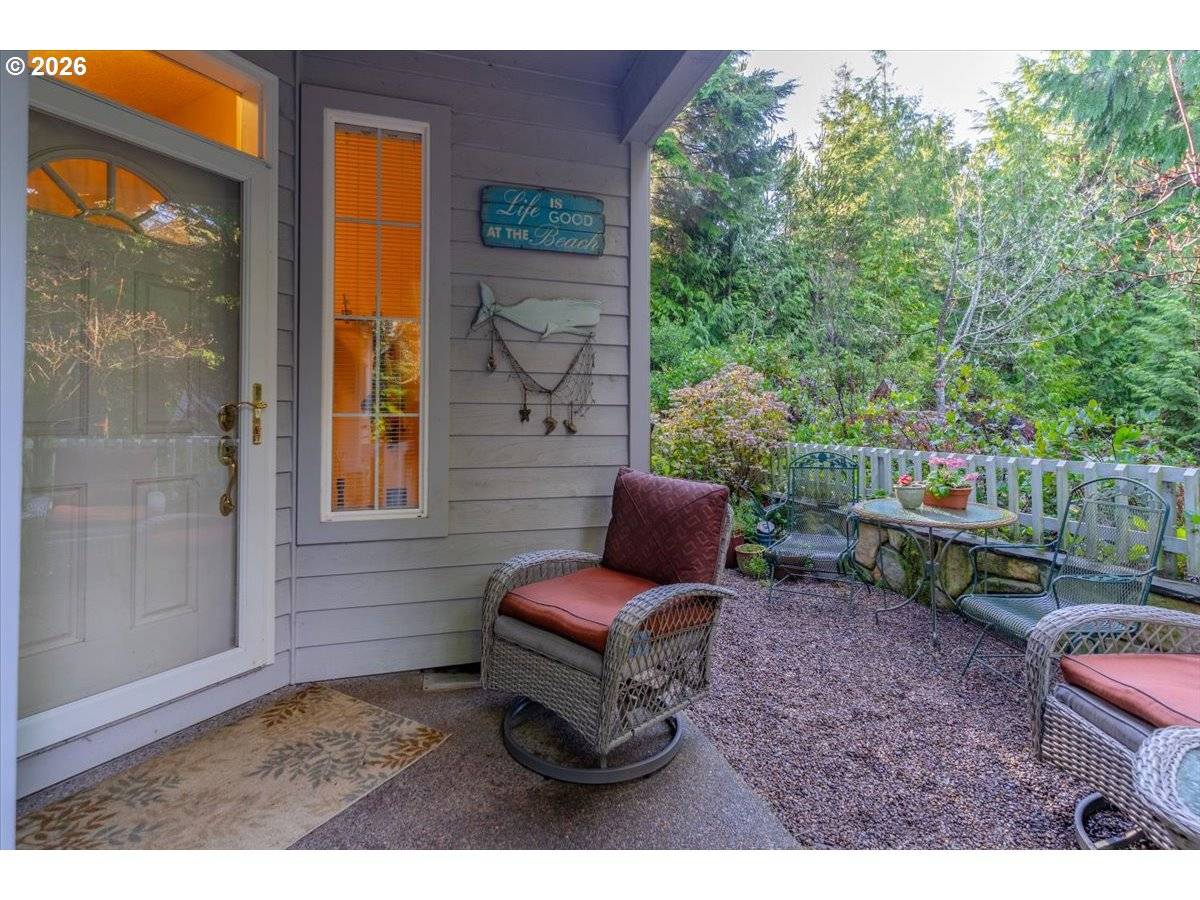 140 SW GULL STA, Depoe Bay, OR 97341