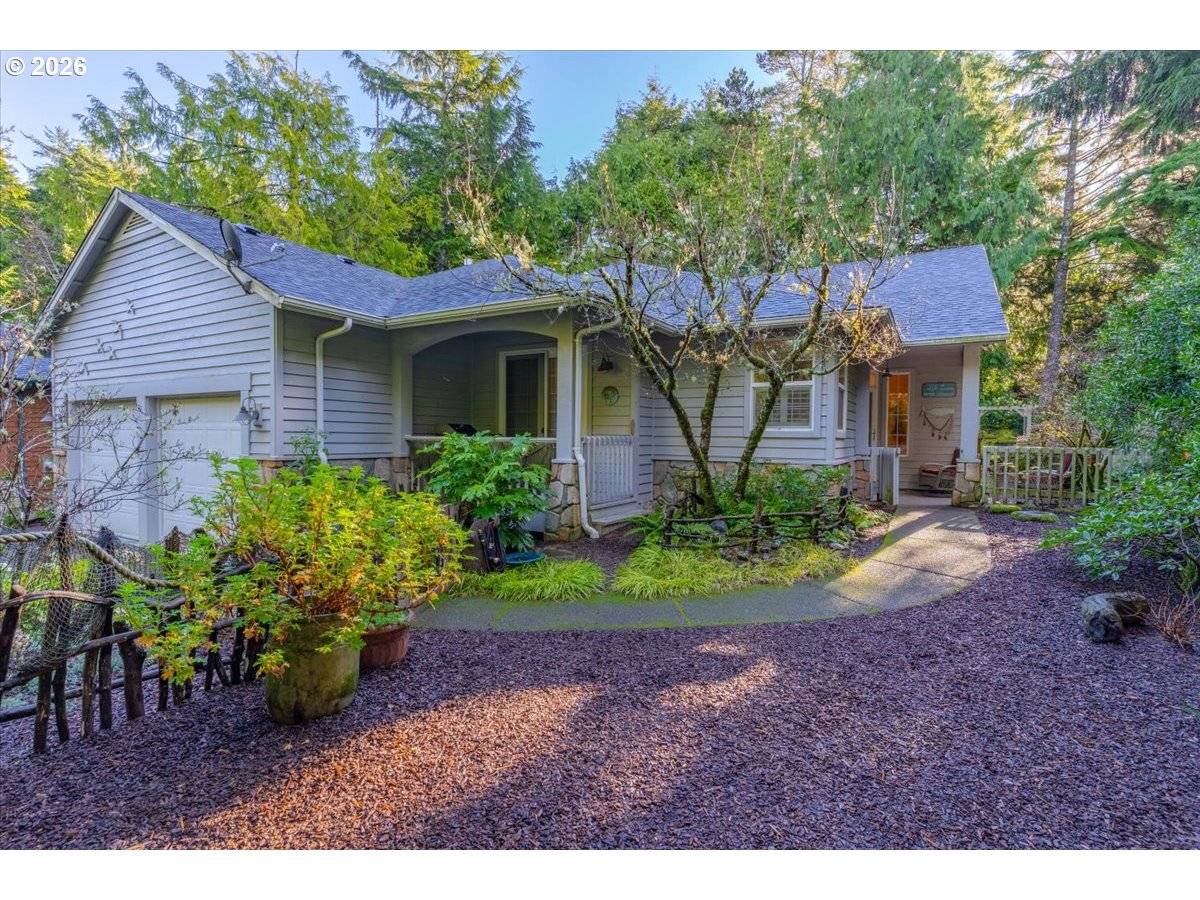 140 SW GULL STA, Depoe Bay, OR 97341