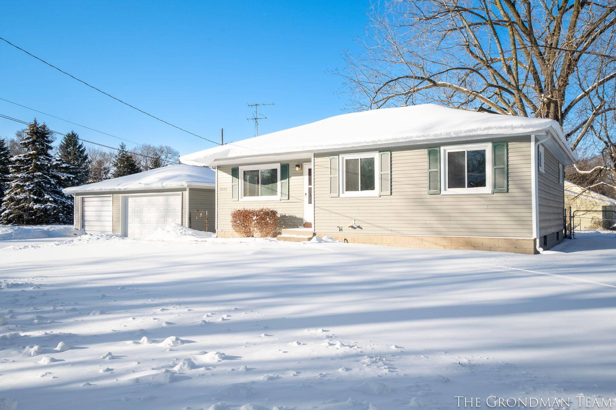 Grand Rapids, MI 49548,5555 Claudia AVE SE