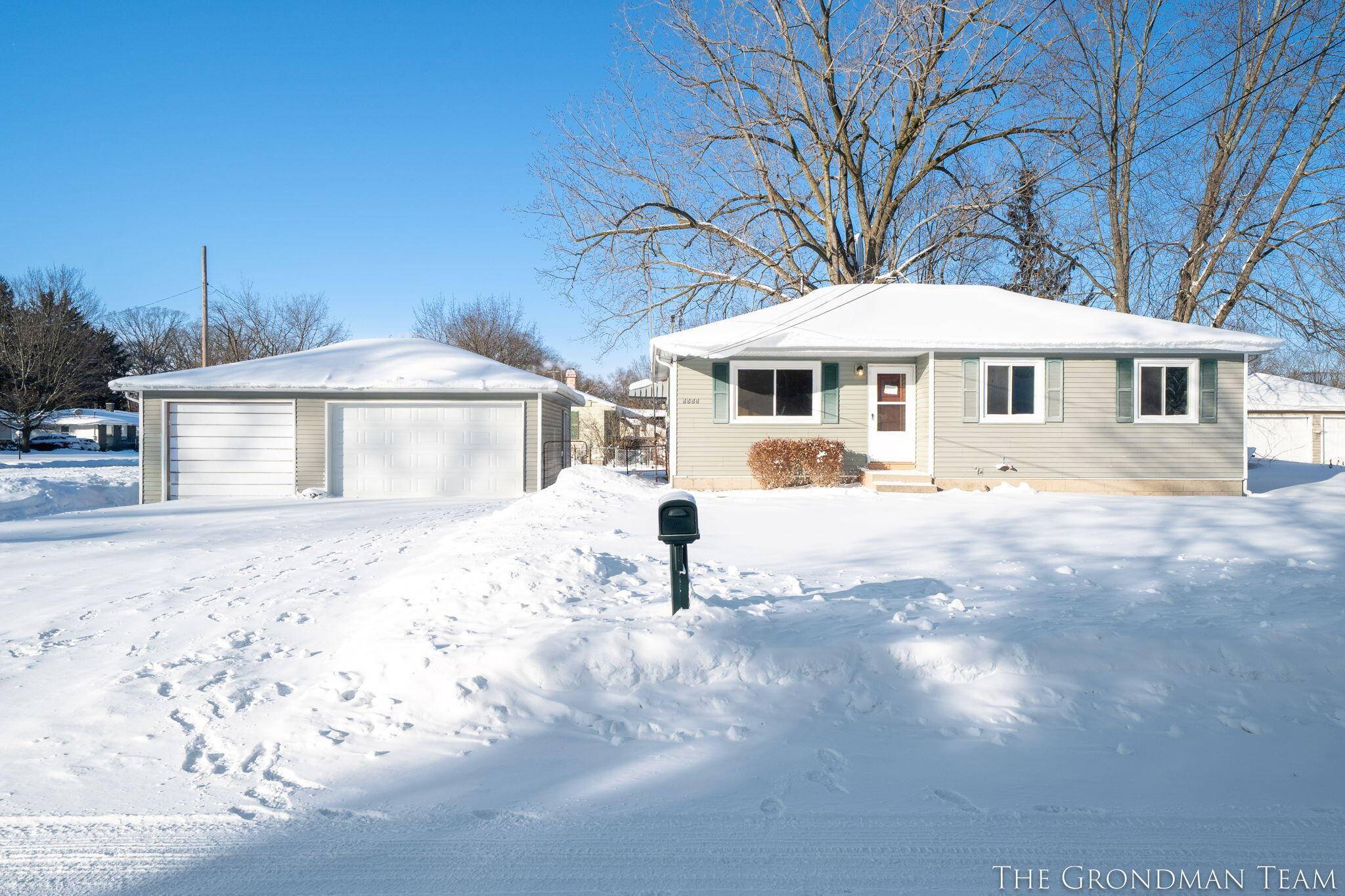 Grand Rapids, MI 49548,5555 Claudia AVE SE