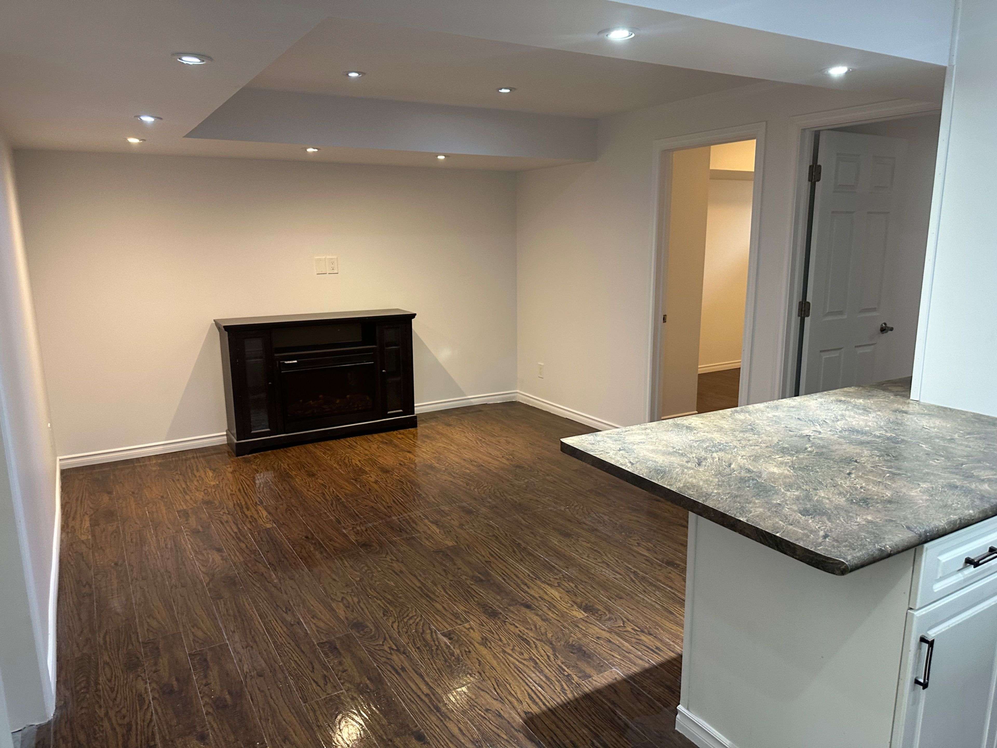 Brampton, ON L6Y 6C4,1 Gruenwald Gate E #BSMT