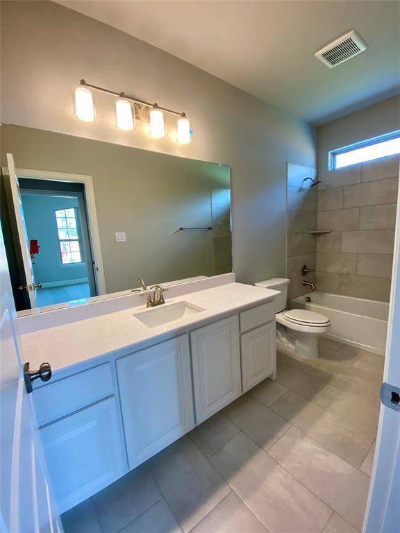 Greenville, TX 75401,400 Devonshire Drive