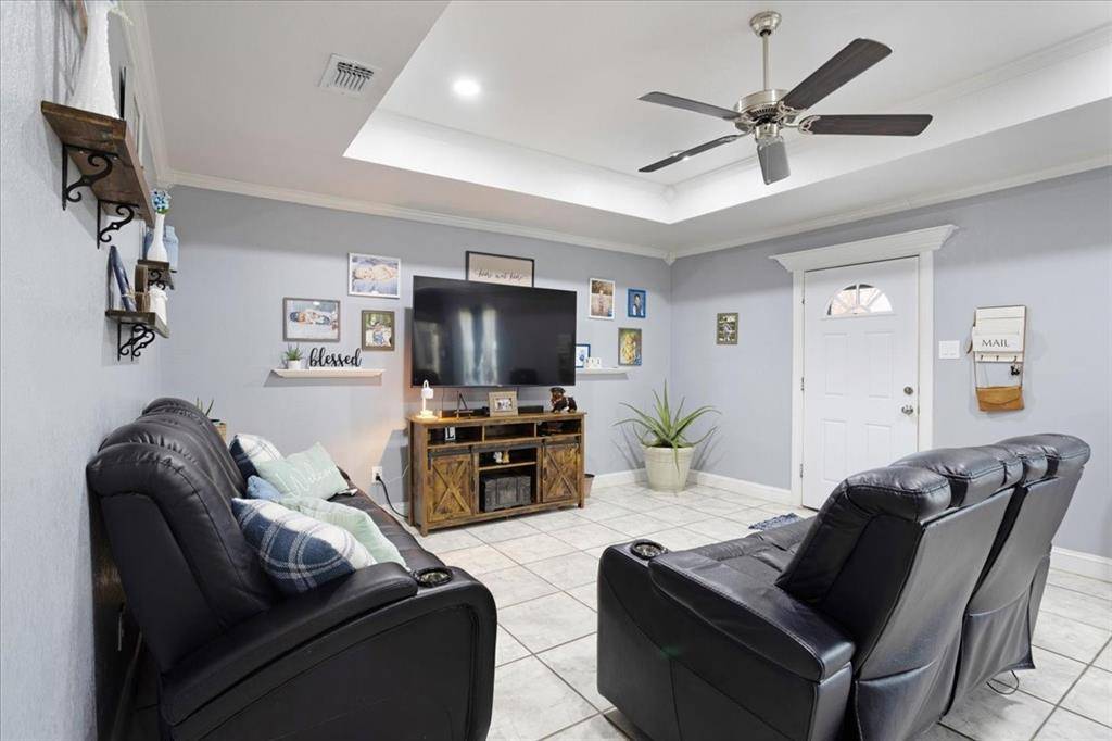 Sherman, TX 75090,1122 S Hazelwood