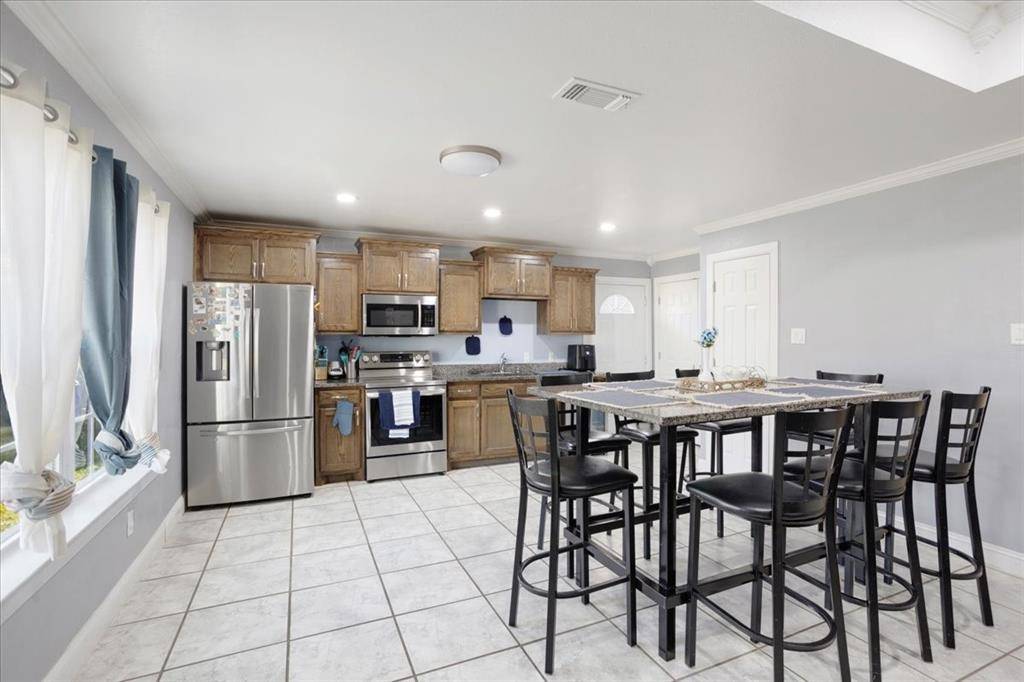 Sherman, TX 75090,1122 S Hazelwood