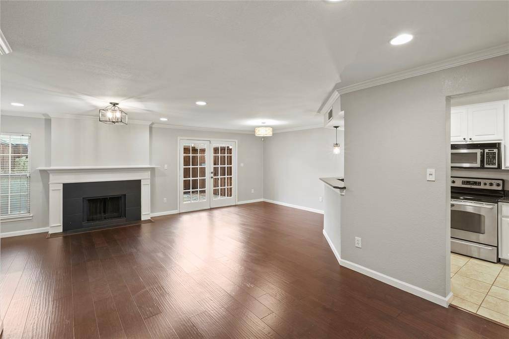 Dallas, TX 75243,9440 Timberleaf Drive