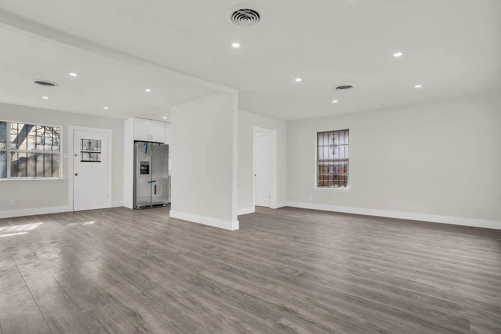 Dallas, TX 75216,1246 Brookmere Drive