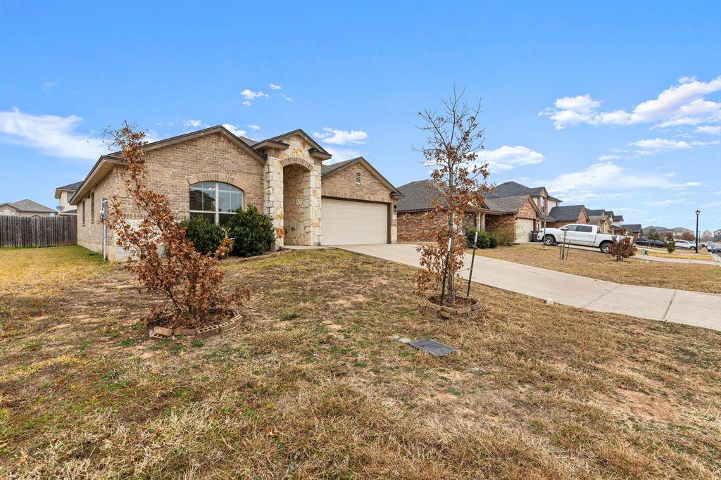 Waco, TX 76708,11233 Buzzard Gulch Drive