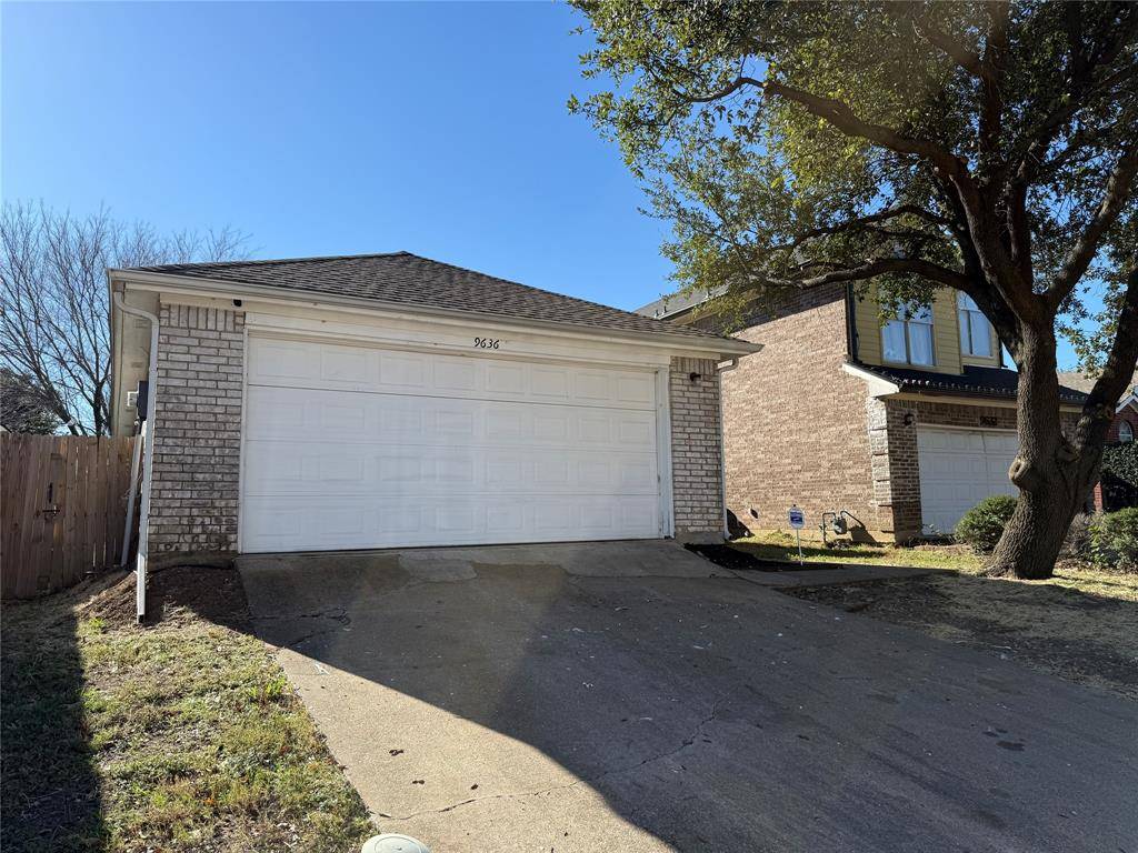 Dallas, TX 75227,9636 Stonewood Drive
