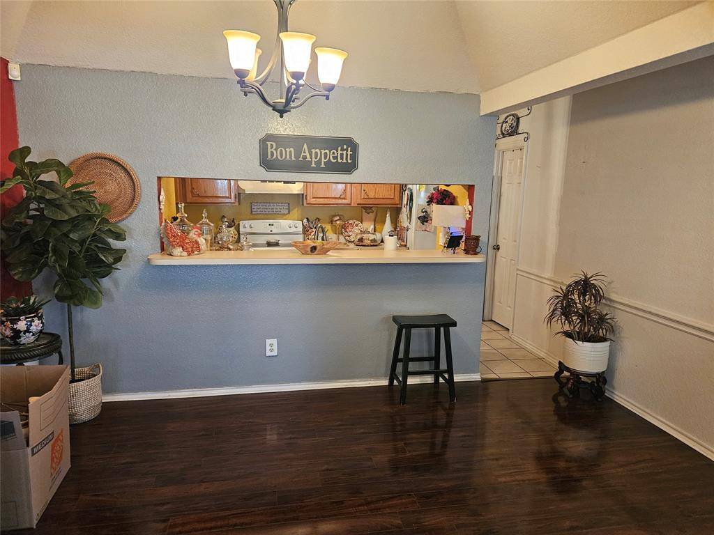 Desoto, TX 75115,107 Larchbrook Drive