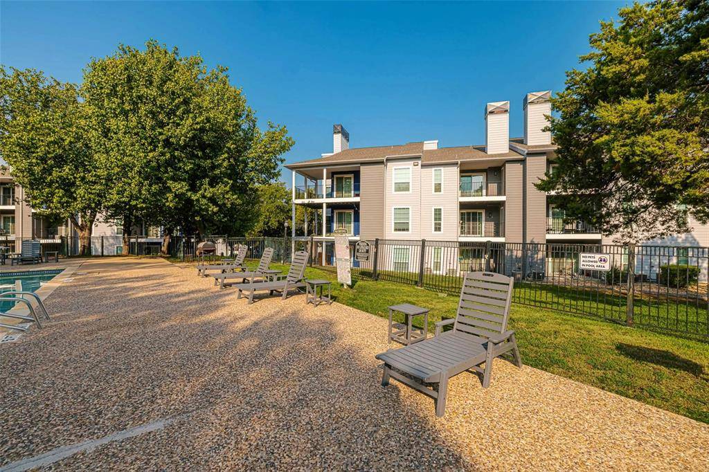 Austin, TX 78741,2430 Cromwell Circle #408